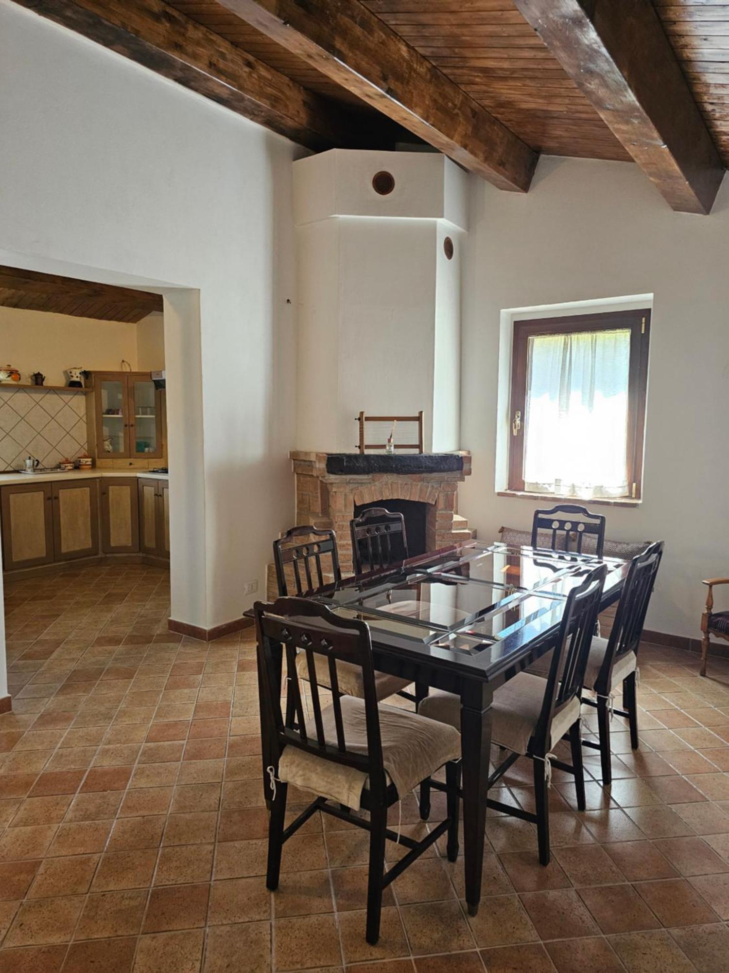 La Rosa Dei Venti - Country House Fossato di Vico Екстер'єр фото