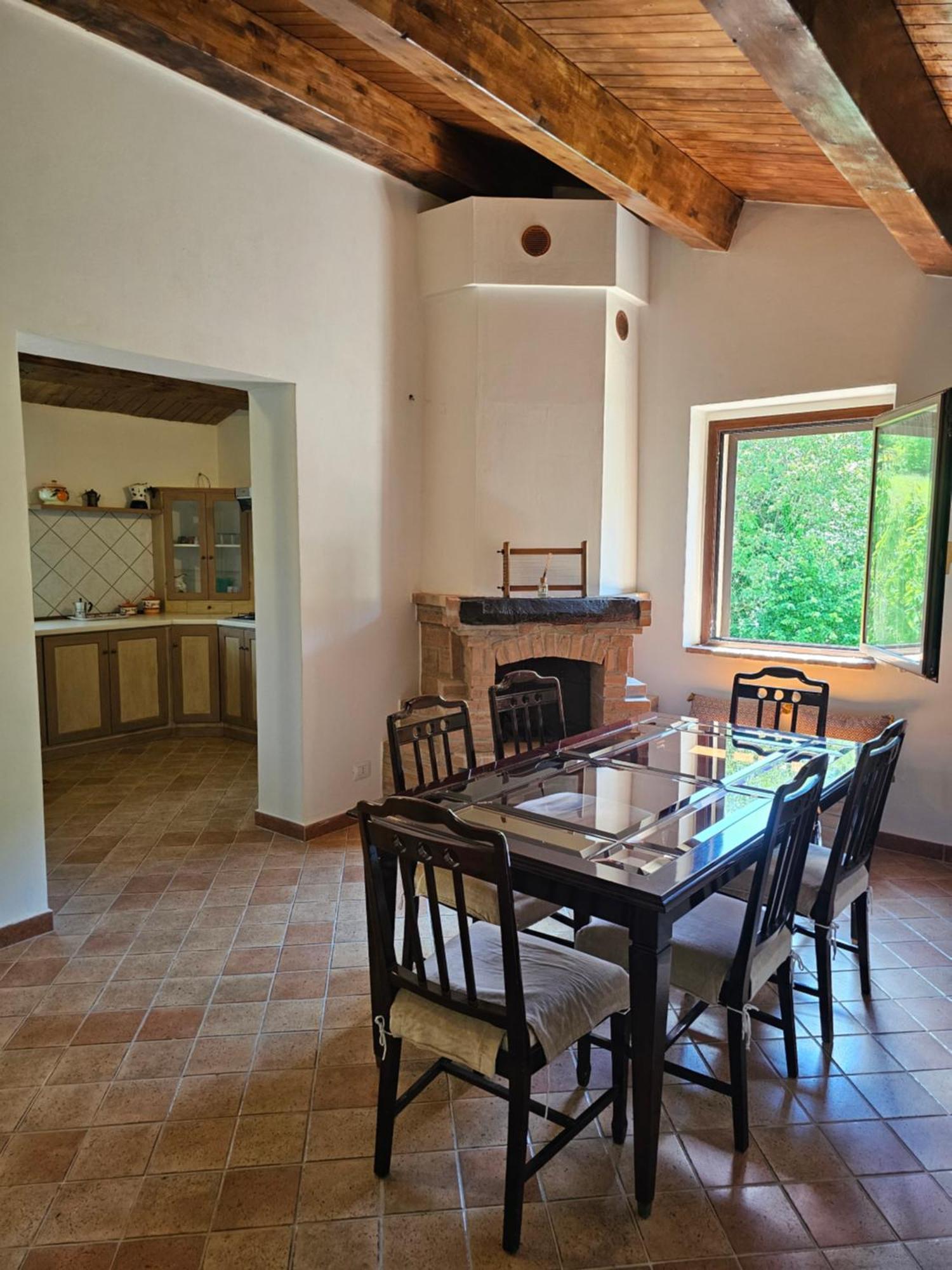 La Rosa Dei Venti - Country House Fossato di Vico Екстер'єр фото