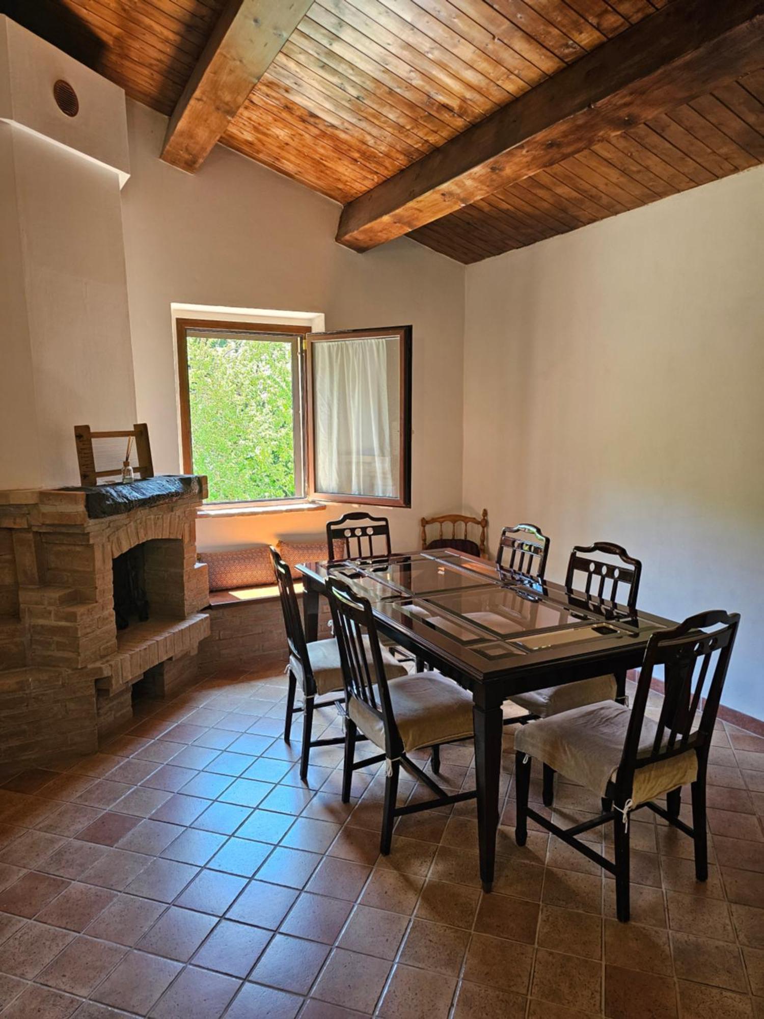 La Rosa Dei Venti - Country House Fossato di Vico Екстер'єр фото