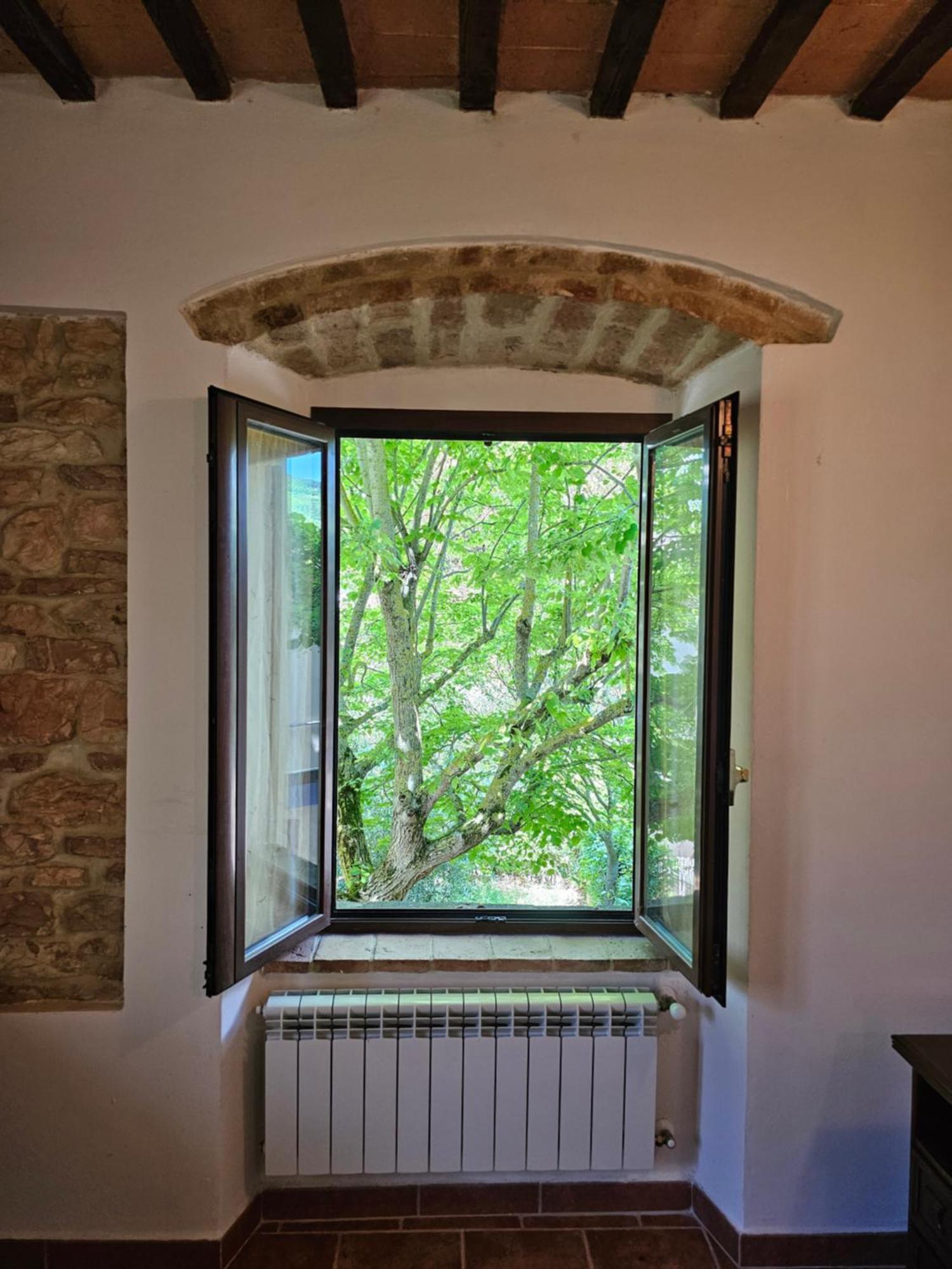 La Rosa Dei Venti - Country House Fossato di Vico Екстер'єр фото