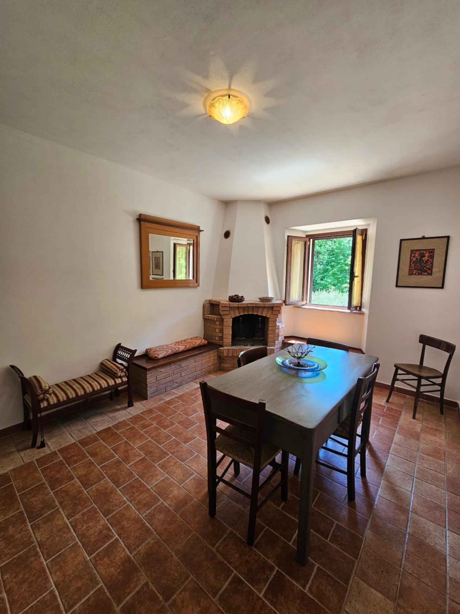 La Rosa Dei Venti - Country House Fossato di Vico Екстер'єр фото